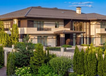2-уровневый коттедж, 1150 м2, 570&nbsp;000&nbsp;000 руб.